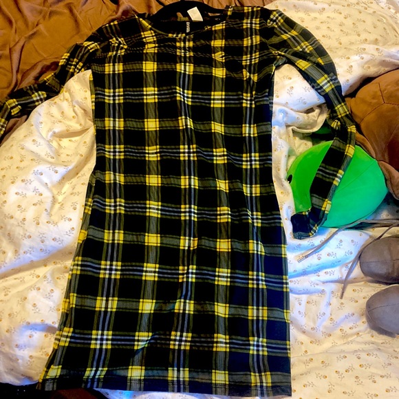 Yellow plaid mini dress with mesh sleeve - Picture 1 of 1